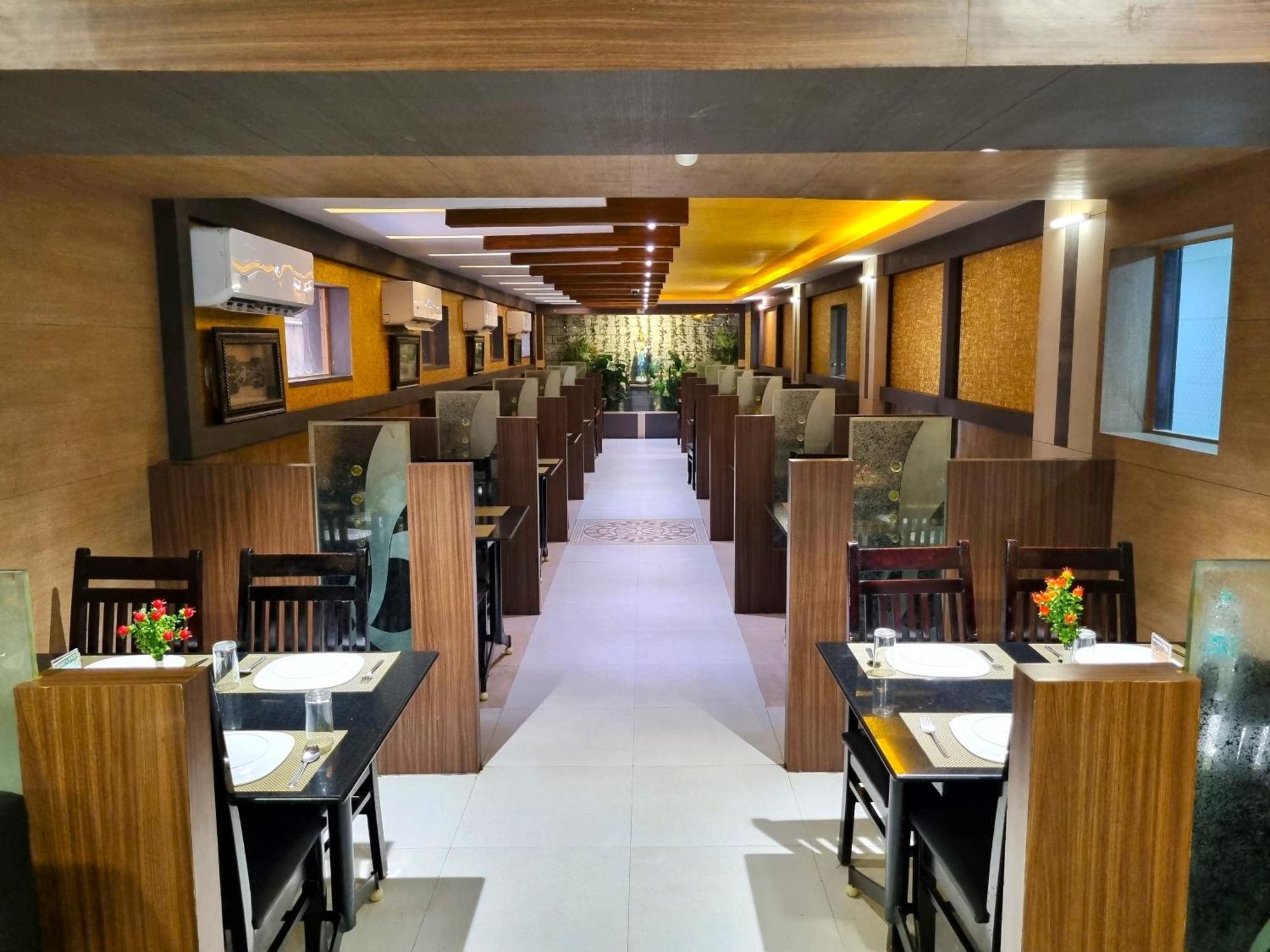 Seagate Church View Resorts Velankanni Exterior foto
